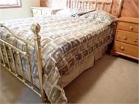 Bed Linen Set - Queen