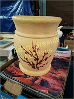 Decorative ceramic 8 inch planter