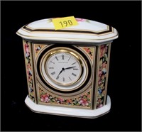 Battery operated Seiko clock in Wedgwood case