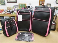 Like New Heys 4 Pc Luggage Set