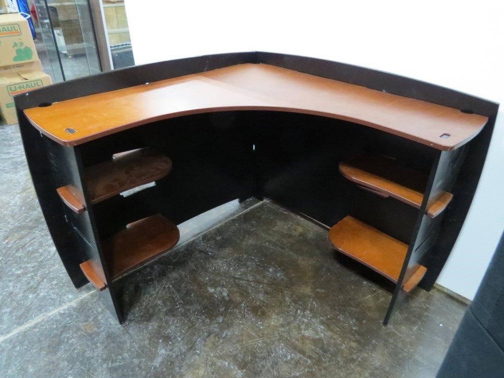 Jan 18th NEW YEAR'S FURNITURE & COLLECTABLE AUCTION