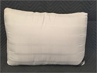 Serta Pillow (No Packaging)