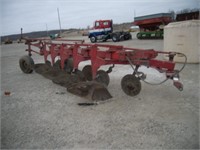IH #720 5-B plow- FARM EQ