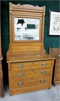 6'2" 3-drawer oak dresser with beveled mirror