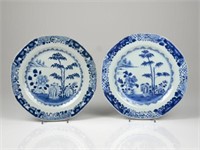 PAIR OF CHINESE EXPORT BLUE AND WHITE PLATES