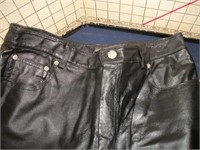 Newport News size 10 Leather pants