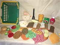 Toy foot set-burgers sandwiches pita pockets