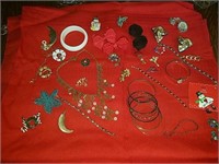 Brooches, bracelets, earrings, necklaces and more