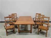 Solid Oak Table w/6 Chairs