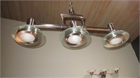 Ceiling lamp. Contemporary look. 3 bulb dimmable.