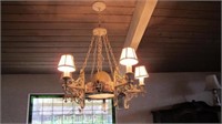 Ceiling lamp / chandelier. Western style with