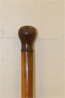 Wooden cane w/ knob head, brass bottom tip