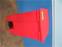Rubbermaid Red Step-On Container