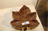 4 Brown Leaf Plates