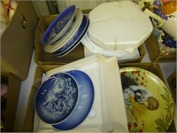 2 boxes collector plates