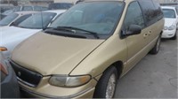 1996	Chrysler	T & C	Gold	1C4GP54L1TB151868