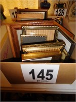 BOX OF 5X7 & SMALLER PICTURE FRAMES