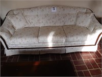 FLORAL WOOD TRIMED SOFA (NICE)