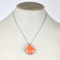 18K Gold Necklace w. Pear Shape Coral Pendant