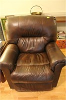 LEATHER, ELECTRIC POWER LIFT CHAIR