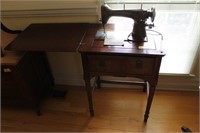 NEW HOME CABINET MODEL SEWING MACHINE