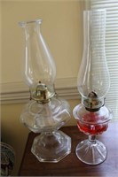 2 CLEAR GLASS OIL LAMPS