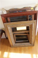 LOT: 8 PICTURE FRAMES AND MIRROR