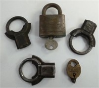 Lot of 5 Vintage Locks - 1 is US Navy W/Key