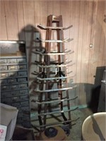Metal cylinder rack