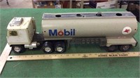 VINTAGE NYLINT METAL GMC TRACTOR TRUCK WITH ERTL