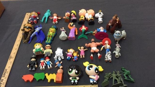 VINTAGE & ANTIQUE TOYS, COLLECTIBLES & MORE!