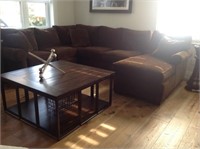 BROWN MICROFIBRE SECTIONAL COUCH