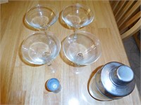 4 MARTINI GLASSES WITH SHAKER AND MEASURING. CUP