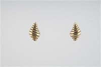 Ladies 14k Yellow Gold Shell Earrings