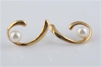 14k Yellow Gold & Pearl Earrings