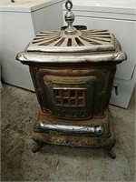 Vintage Cast Iron Wood Stove-Neat Has Stove Pipe