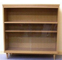 1950/60' SBOOKCASE WITH SLIDING GLASS DOORS AND