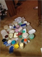 LARGE QUANITY OF TUPPERWARE