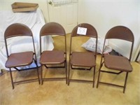 4 FOLDING CHAIRS