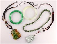 5 MIXED JADE NECKLACES AND BRACELETS
