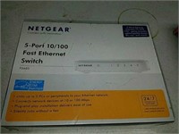 Sealed in package Netgear 5 Port 10/100 fastest