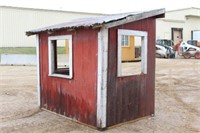 APPROX 6FTx8FT WOOD STORAGE SHED/SHELTER/PRODUCE