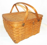 Woven Picnic Basket With Lift Top Lid