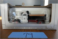 IH WHITE DUMP TRUCK