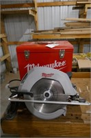 MILWAUKEE 10 1/4" CIRCULAR SAW W/ METAL CASE