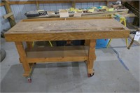 WOOD WORKING BENCH W/ CLAMP