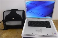 Dell Inspiron 9300 Windows XP w/ Case & Charger