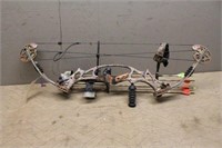 HOYT ULTRATEC XT WITH QUIVER AND (4) ARROWS, 75TH