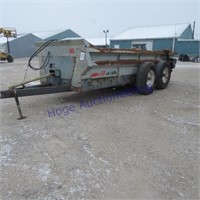 New Idea manure spreader