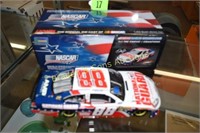 NEW LIONEL 1/24 SCALE DALE EARNHARDT JR DIE CAST